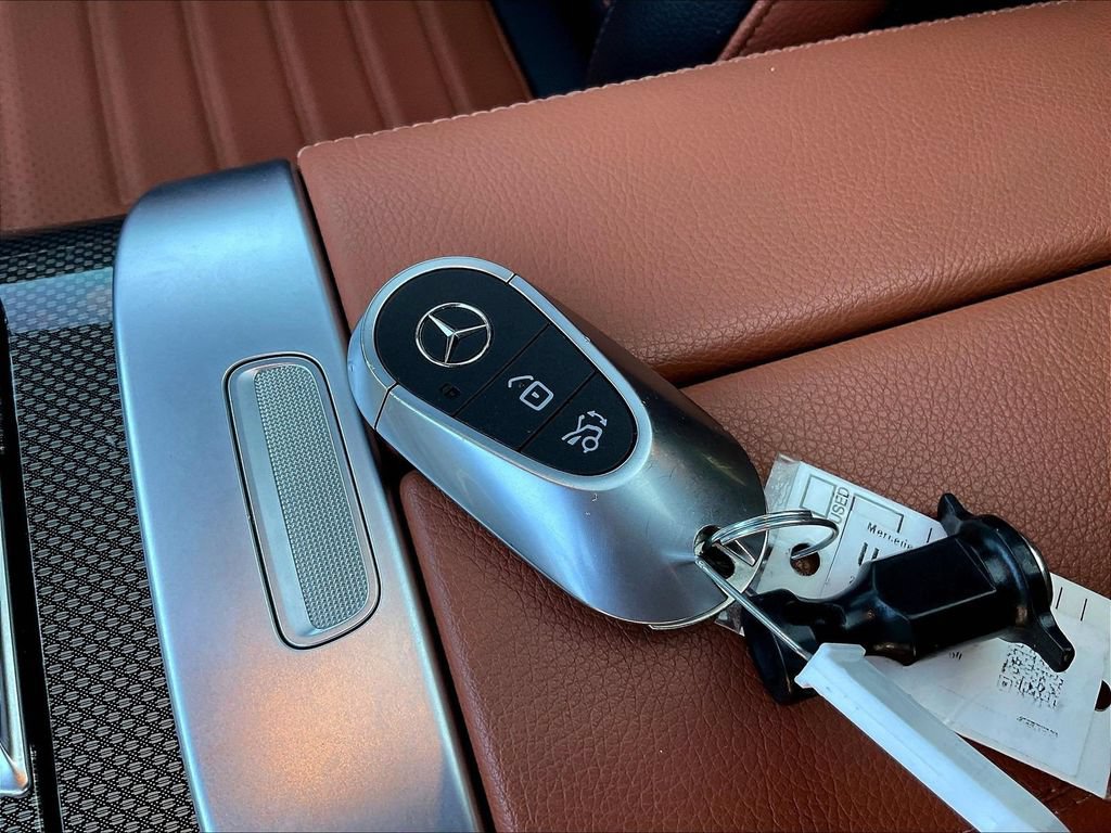Used 2024 Mercedes-Benz GLC 300 4MATIC image 36
