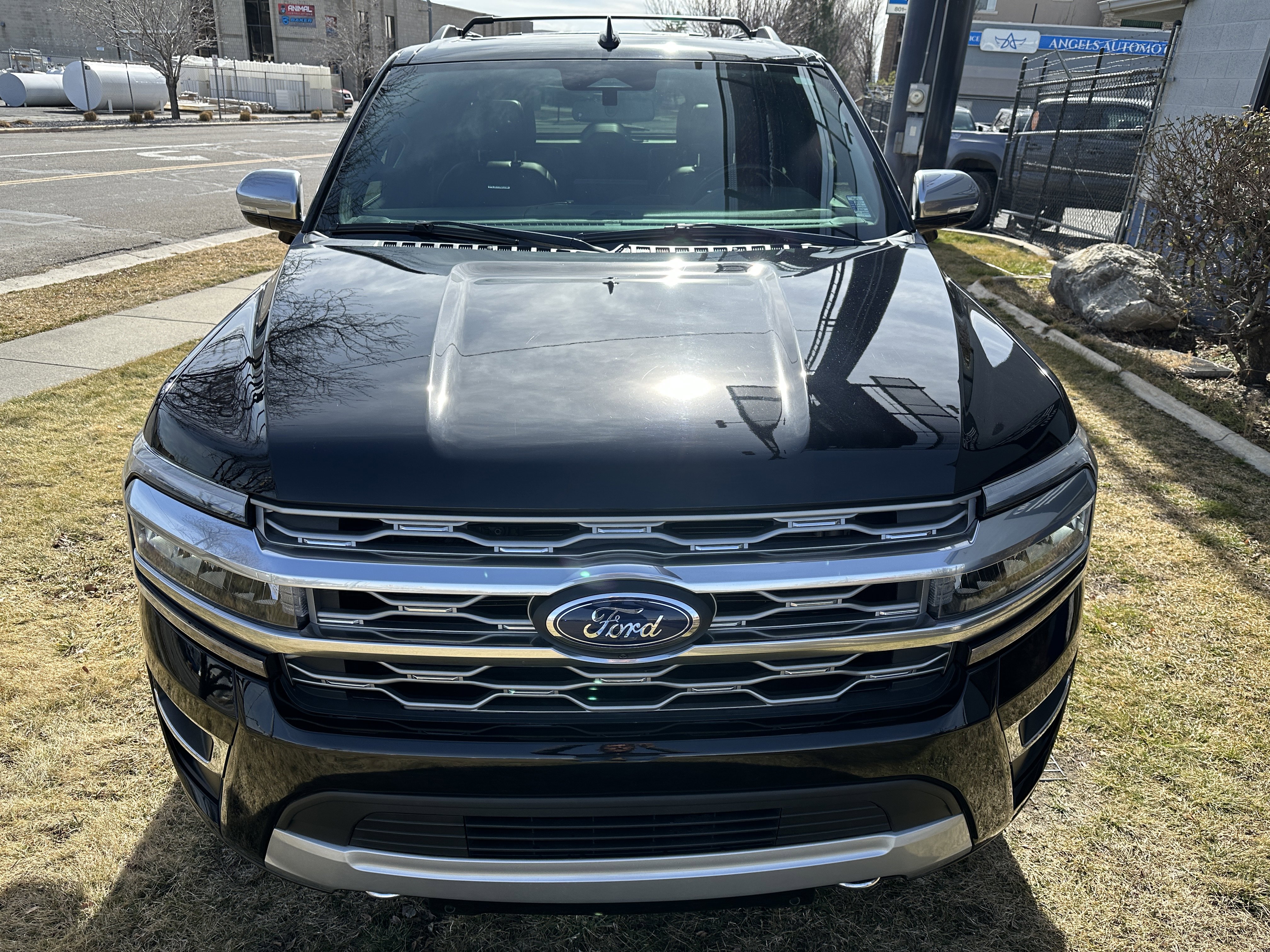 Used 2024 Ford Expedition Max Platinum AWD/4WD image 13