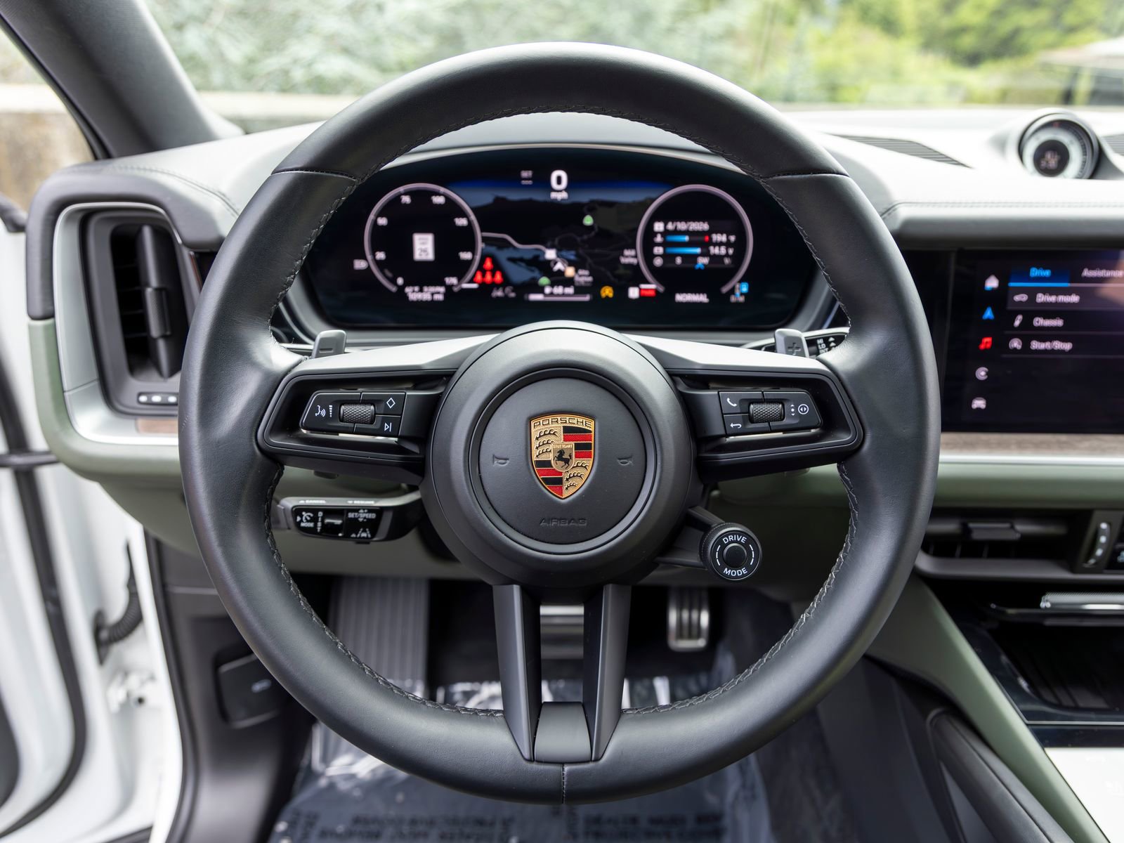 Certified 2024 Porsche Cayenne Coupe image 34