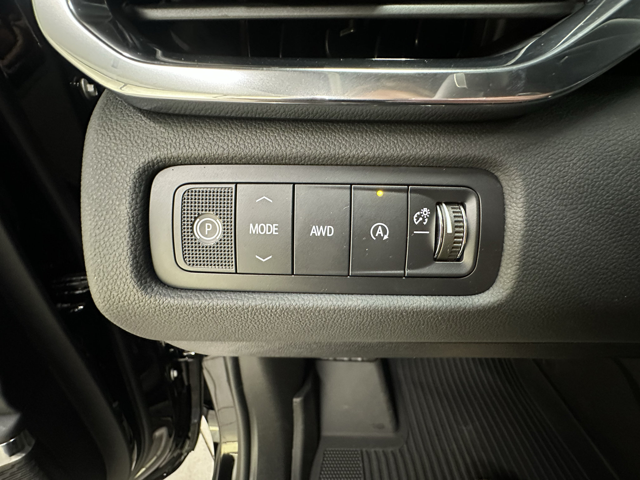New 2027 GMC Acadia Denali Ultimate w/ LPO, Floor Liner Package AWD/4WD image 34