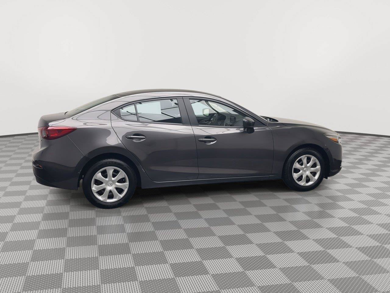 Used 2017 MAZDA MAZDA3 Sport FWD image 32