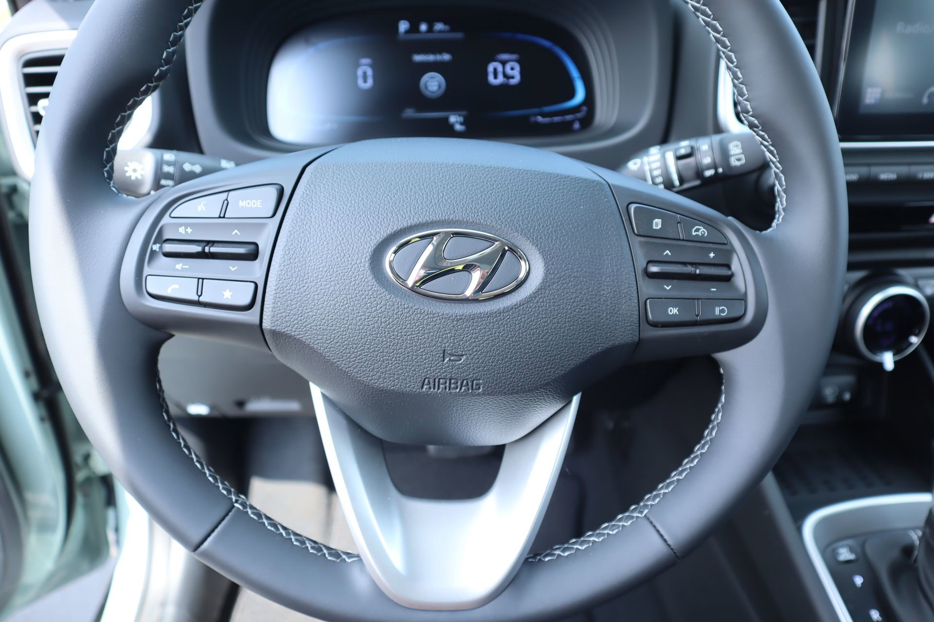 New 2026 Hyundai Venue SEL FWD image 3
