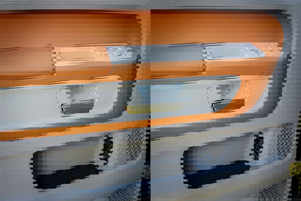 New 2025 Volkswagen ID. Buzz Pro S Plus image 21