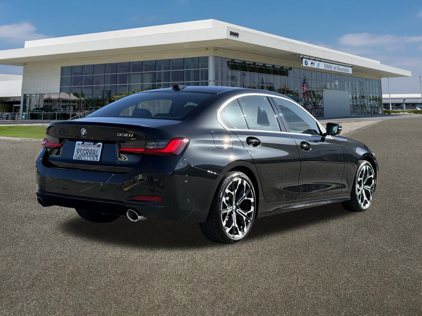 Used 2025 BMW 330i 330i w/ Convenience Package image 10