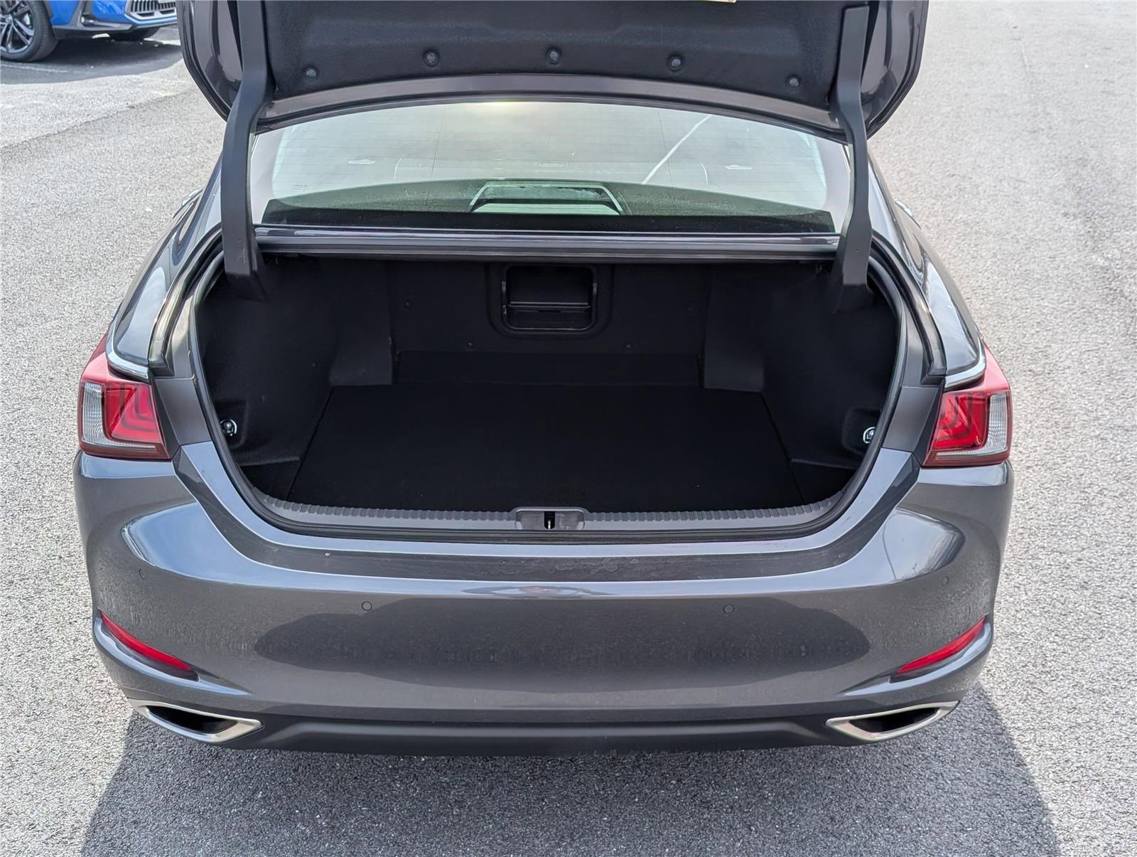 Used 2025 Lexus ES 350 w/ Premium Package image 13