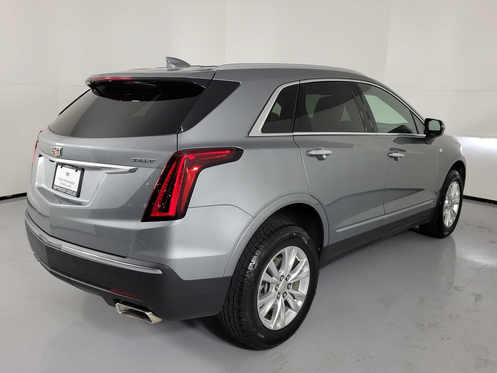 Certified 2023 Cadillac XT5 Luxury FWD image 3