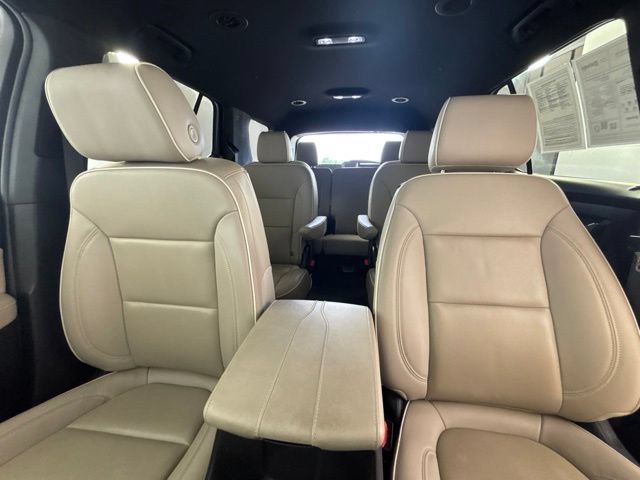 Used 2023 Chevrolet Traverse Premier w/ LPO, Floor Liner Package AWD/4WD image 20