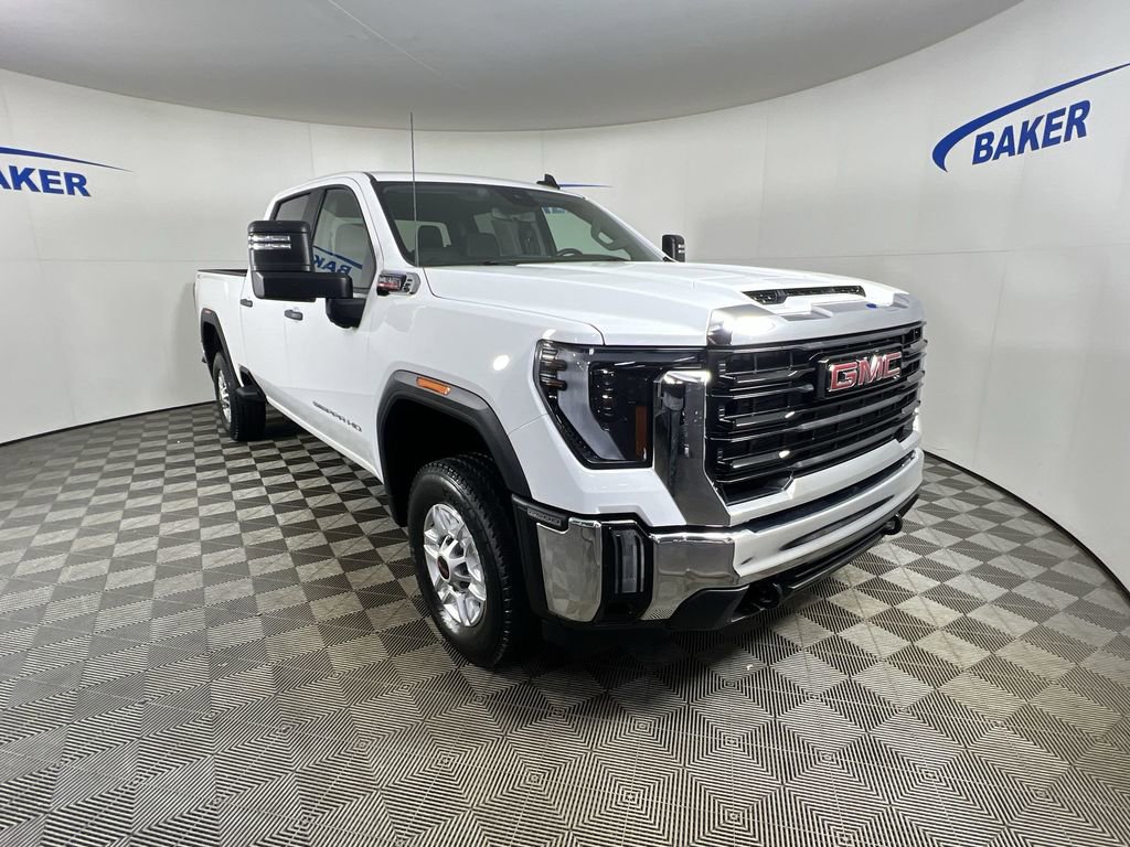 Used 2025 GMC Sierra 2500 Pro image 2
