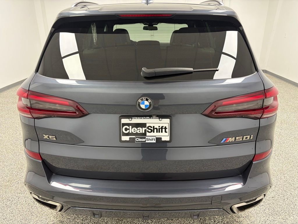 Used 2022 BMW X5 M50i w/ Executive Package image 5