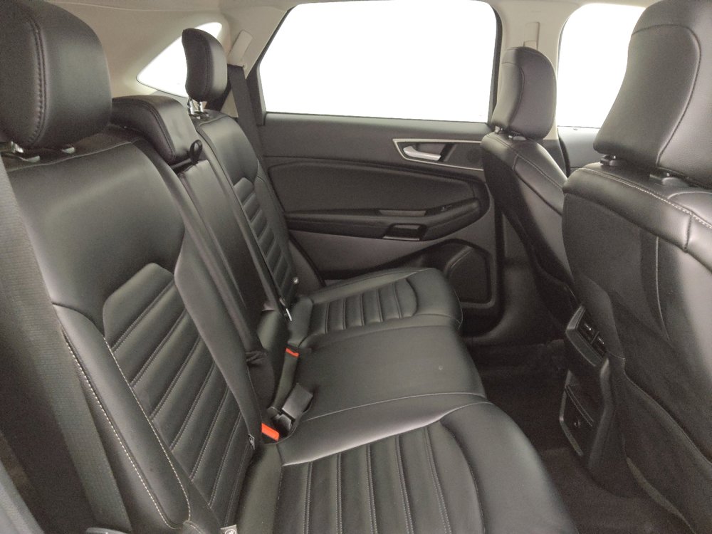 Used 2024 Ford Edge SEL image 19
