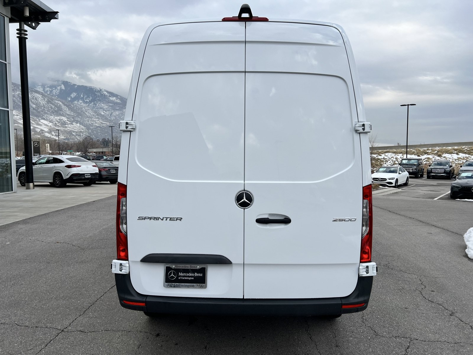 Used 2025 Mercedes-Benz Sprinter 2500 image 12