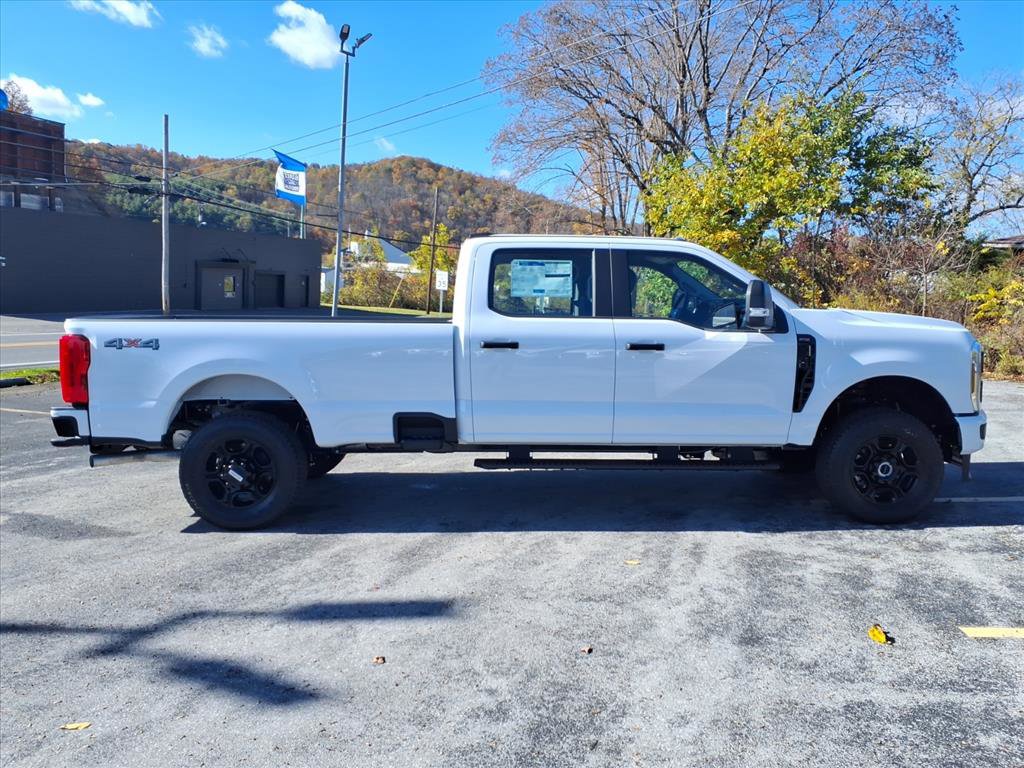 New 2026 Ford F350 4x4 Crew Cab Super Duty image 5