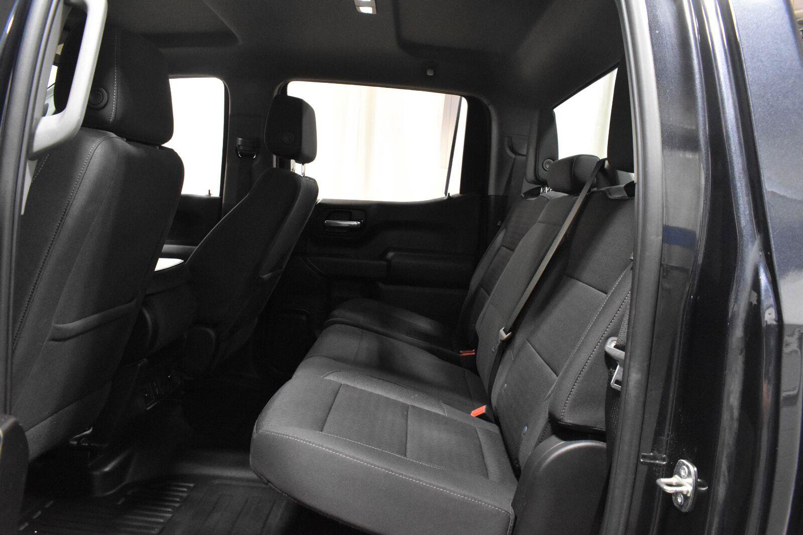 Used 2024 Chevrolet Silverado 1500 W/T w/ WT Fleet Convenience Package AWD/4WD image 4