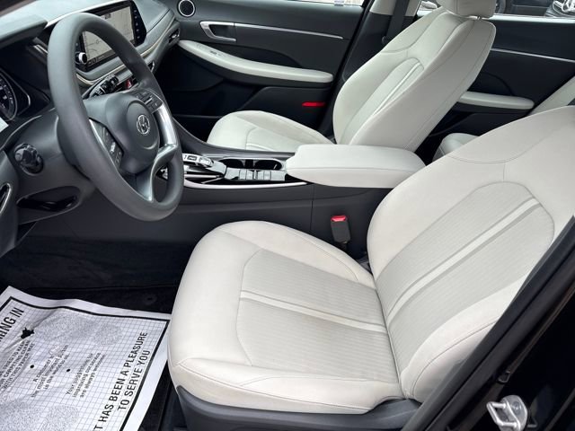 Used 2023 Hyundai Sonata SEL w/ Preferred Accessory Package image 9