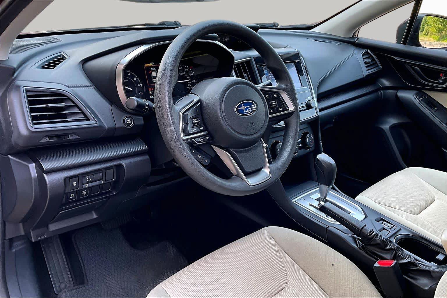 Used 2018 Subaru Impreza 2.0i Premium w/ Eyesight & BSD & Rcta AWD/4WD image 18