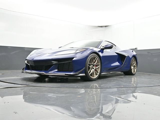 Used 2025 Chevrolet Corvette Z06 w/ Z07 Performance Package RWD image 37