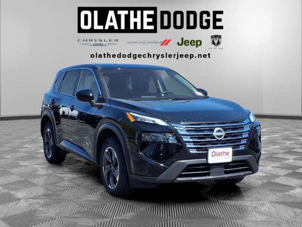 Used 2025 Nissan Rogue SV FWD image 31