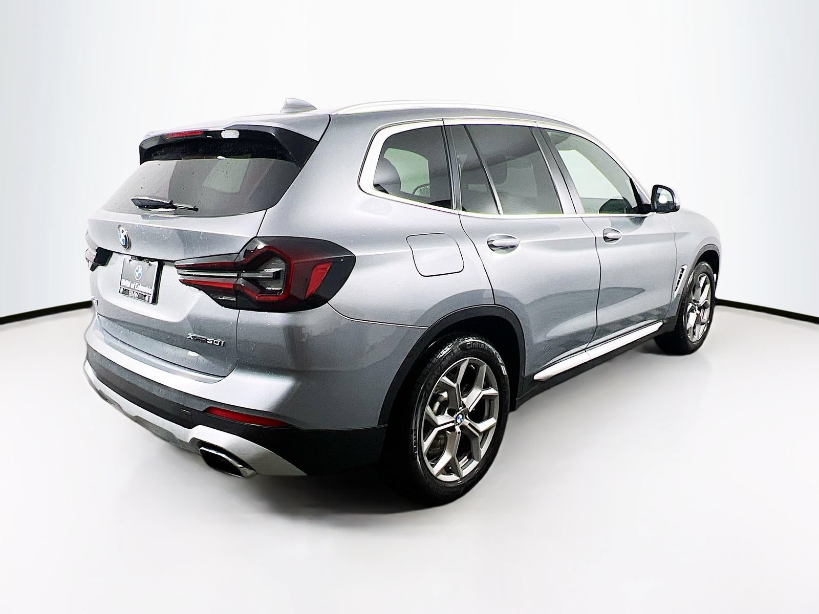 Used 2024 BMW X3 xDrive30i AWD/4WD image 7