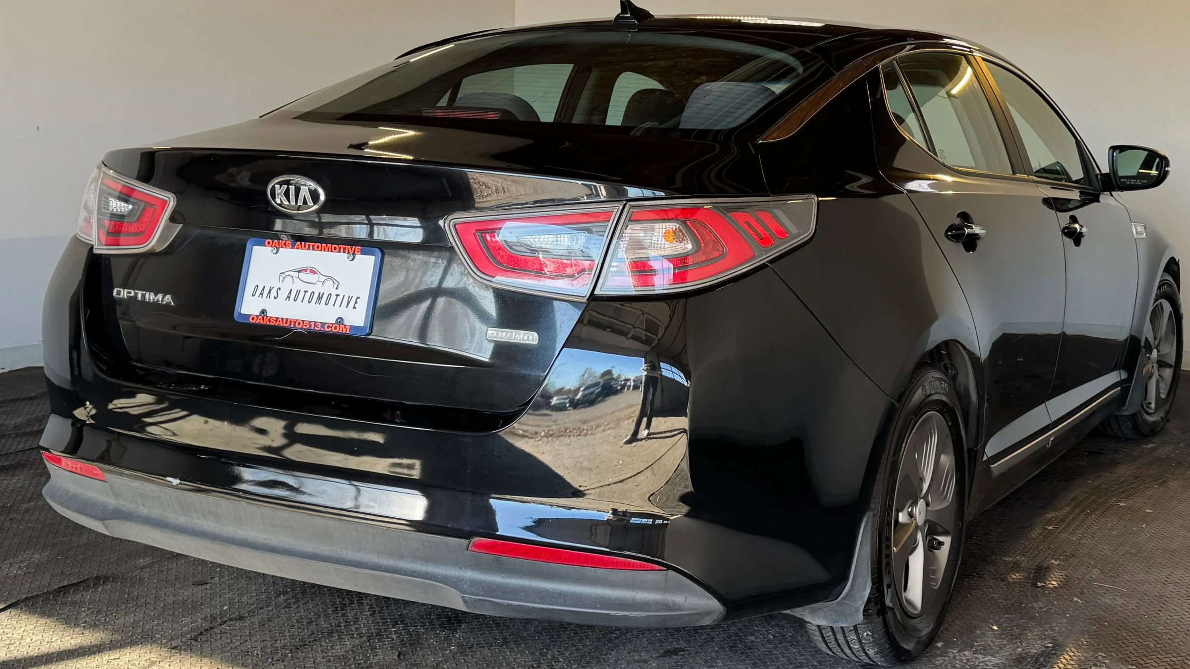 Used 2015 Kia Optima LX w/ Hybrid Convenience Package FWD image 5
