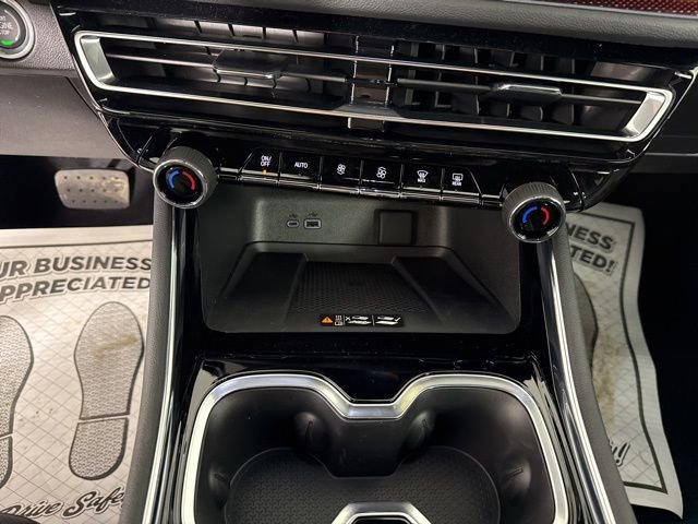 New 2026 Chevrolet Traverse Z71 w/ Enhanced Driving Package image 37