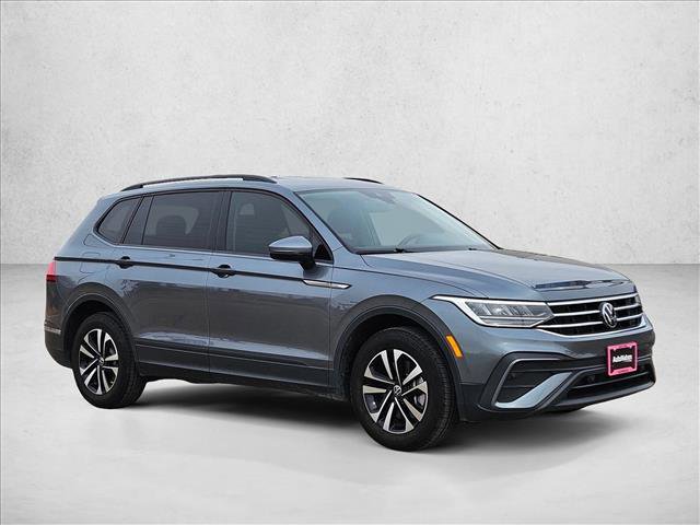 Used 2024 Volkswagen Tiguan S image 3