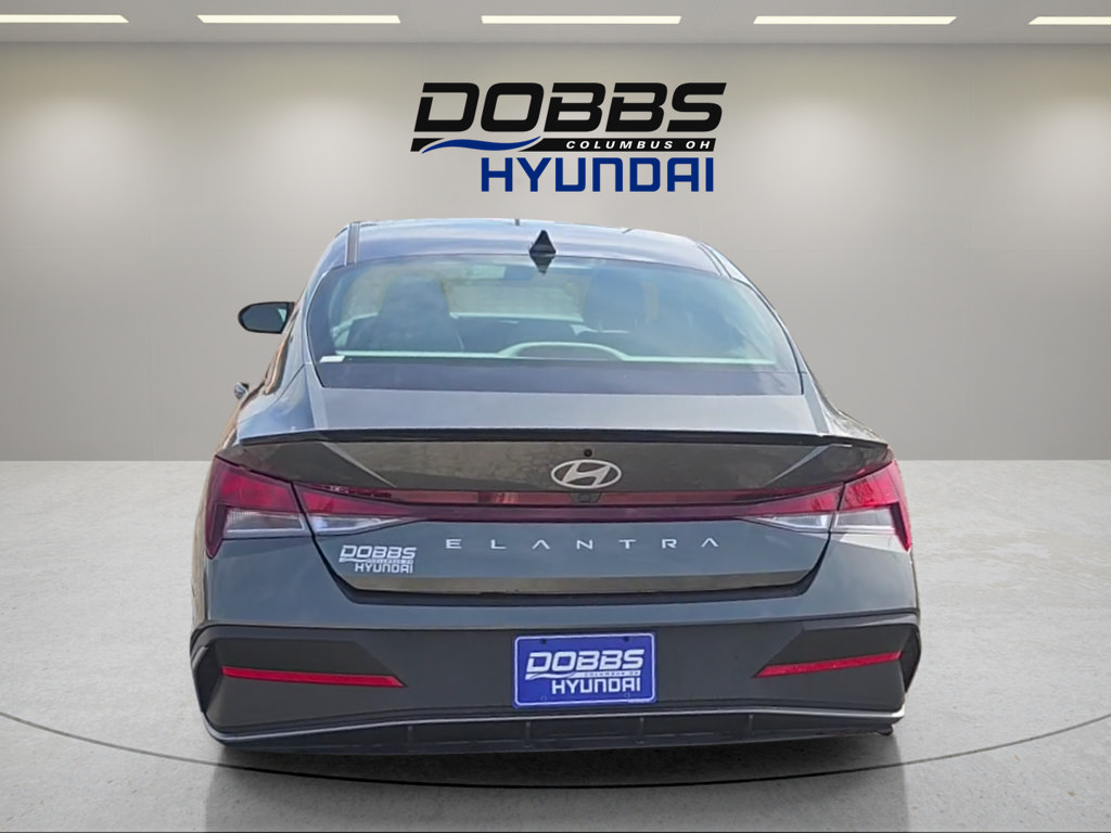 Certified 2026 Hyundai Elantra Sport FWD image 4