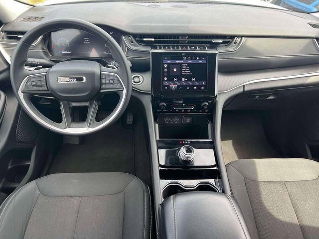 Used 2023 Jeep Grand Cherokee L Laredo RWD image 20