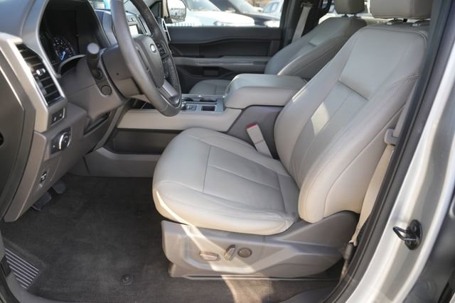 Used 2020 Ford Expedition XLT w/ Equipment Group 202A image 9