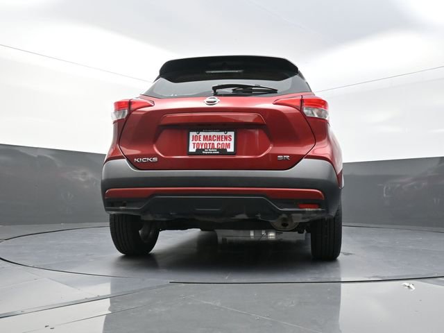 Used 2019 Nissan Kicks SR w/ SR Premium Package image 6