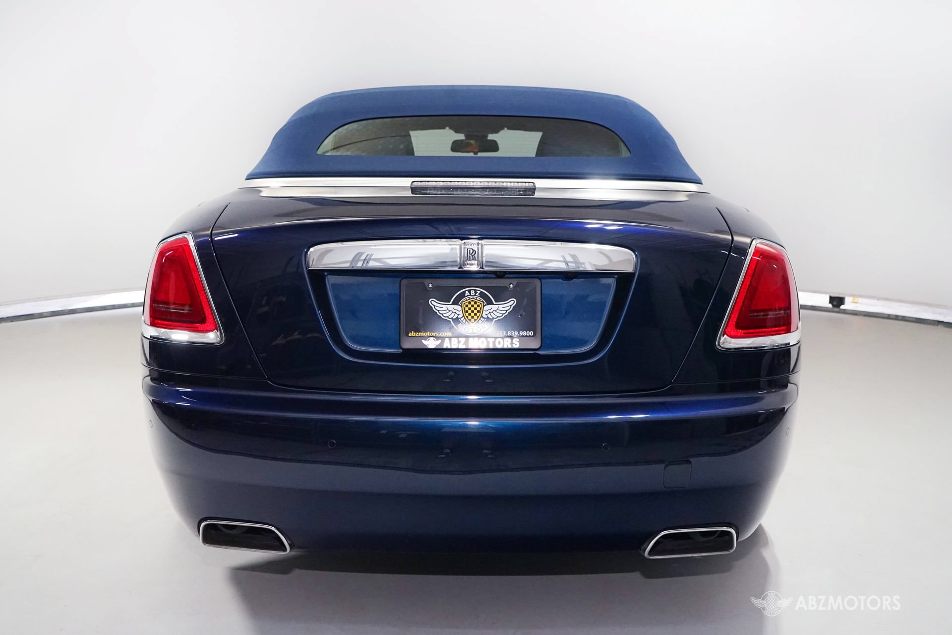 Used 2018 Rolls-Royce Dawn RWD image 7