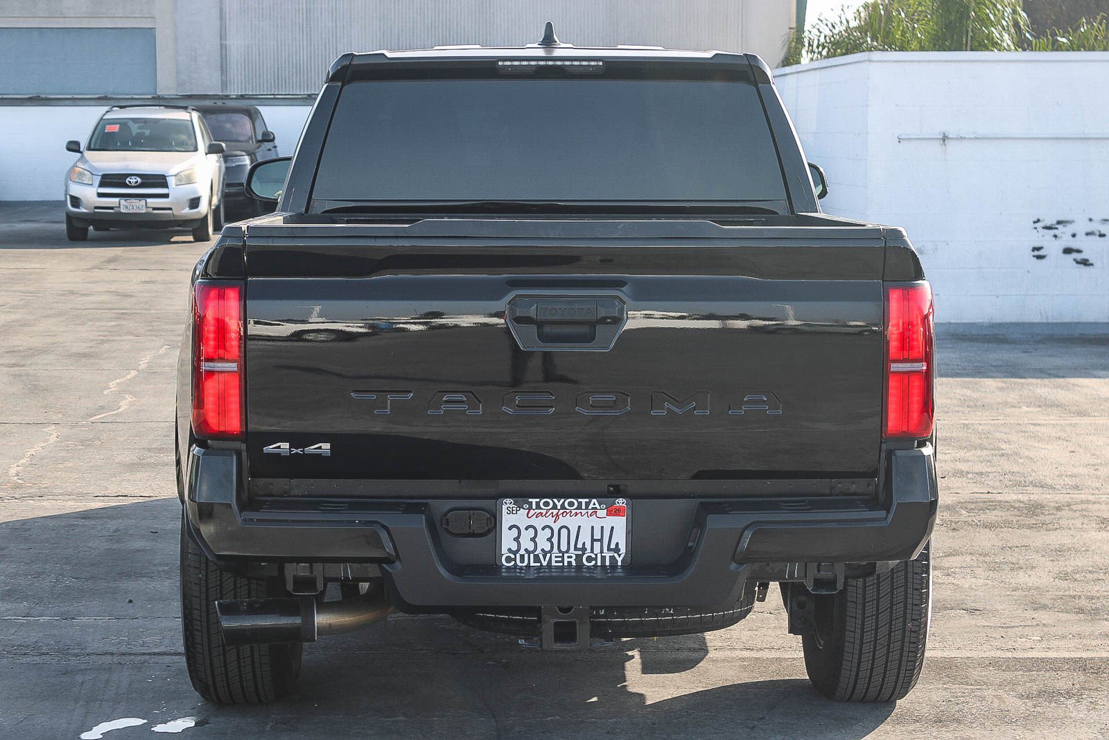 Used 2025 Toyota Tacoma SR5 AWD/4WD image 8