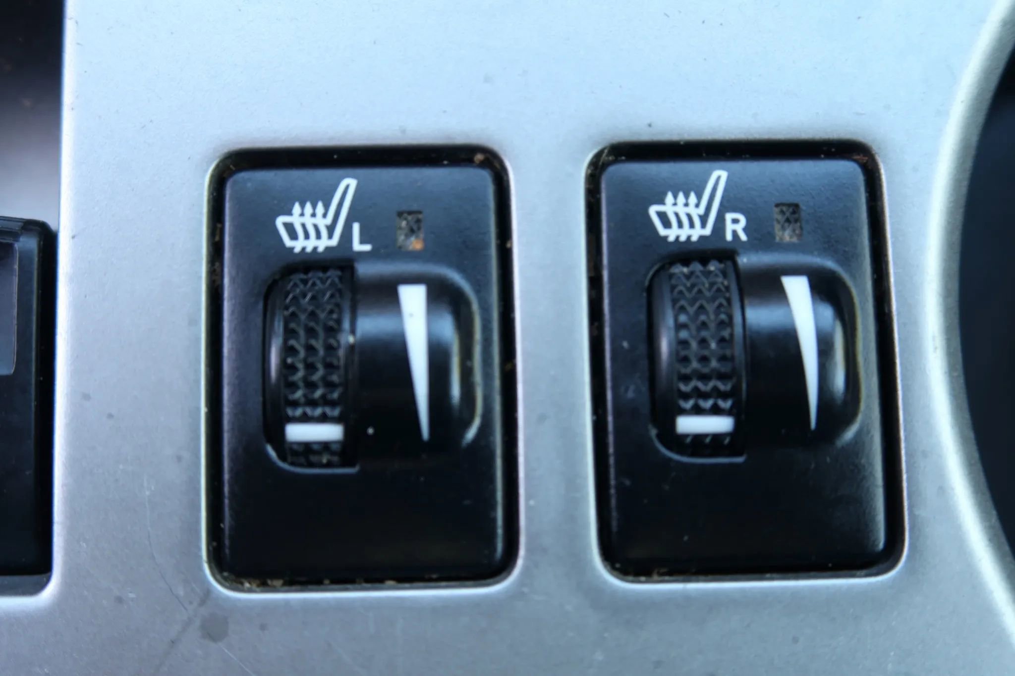 Used 2014 Toyota 4Runner SR5 Premium AWD/4WD image 25