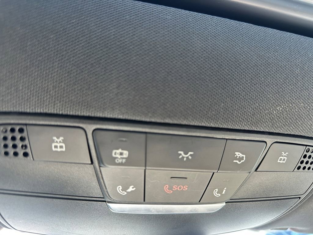 Used 2017 Mercedes-Benz E 300 image 20