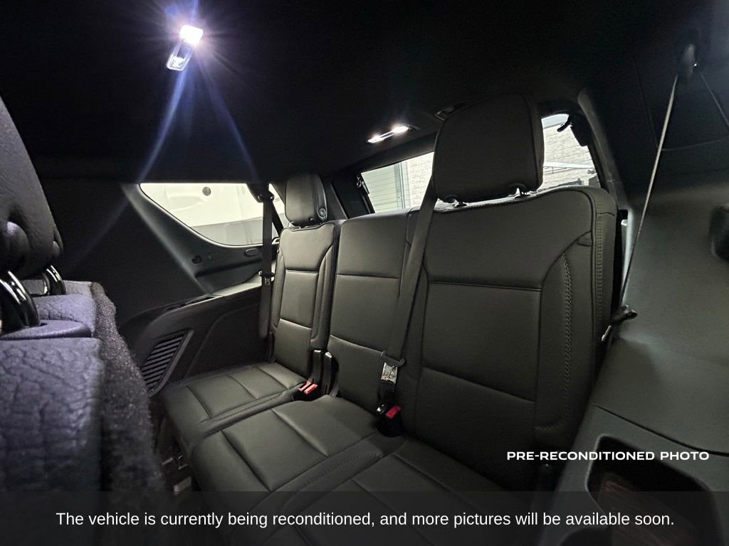 Used 2025 GMC Yukon Denali image 13