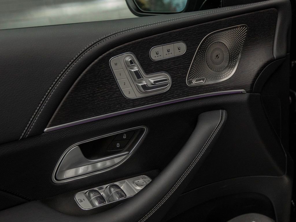 Used 2025 Mercedes-Benz GLE 53 AMG AMG GLE 53 4MATIC+ SUV image 38