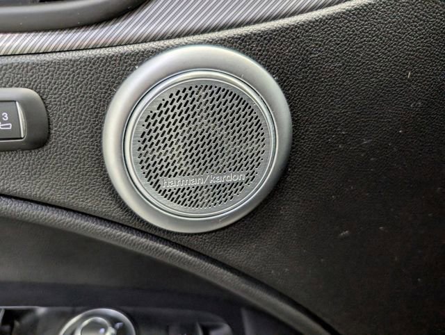 Used 2023 Alfa Romeo Stelvio Veloce image 14