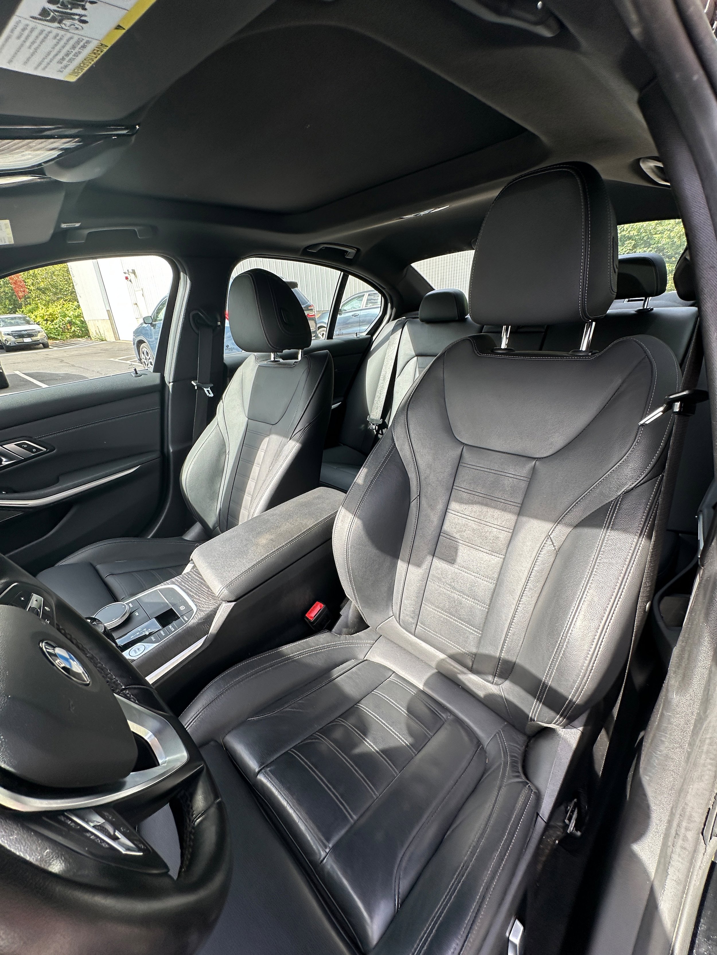 Used 2021 BMW 330e xDrive w/ Convenience Package image 12