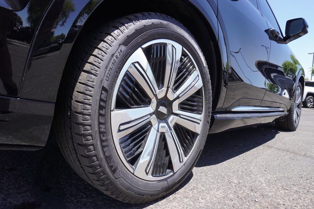 New 2025 Cadillac Escalade IQ Luxury 2 image 6