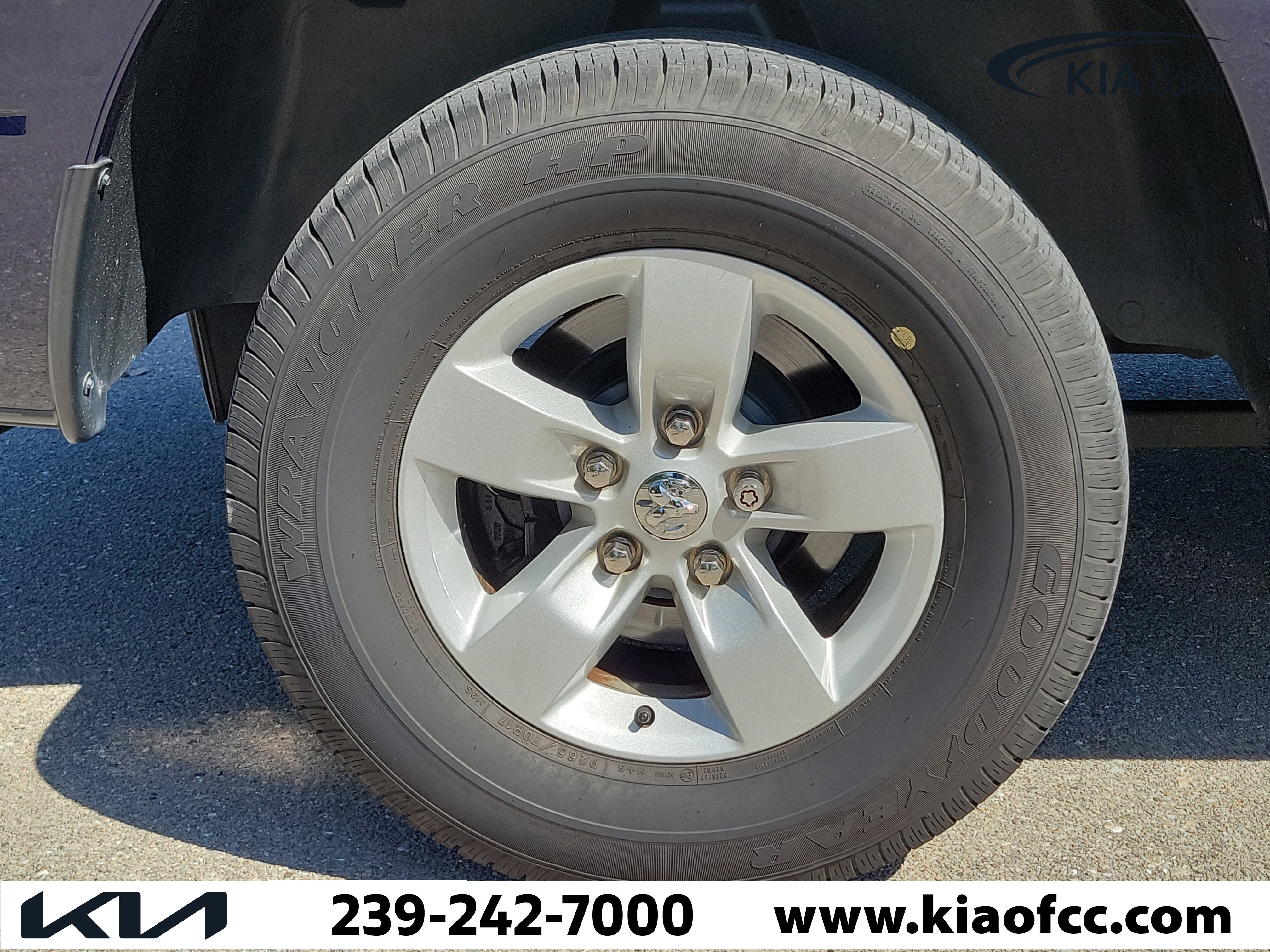 Used 2019 RAM 1500 Express AWD/4WD image 8