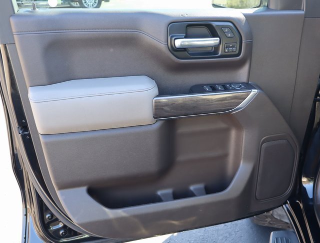 Used 2019 Chevrolet Silverado 1500 LTZ w/ LTZ Texas Edition image 18