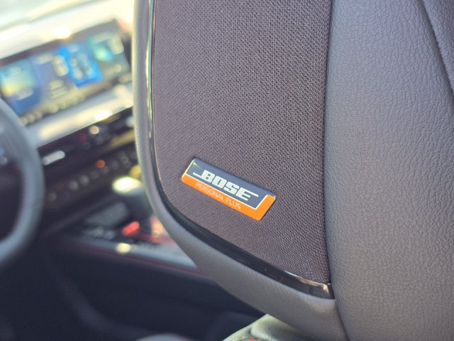 New 2026 Nissan Kicks SR w/ SR Premium Package FWD image 12