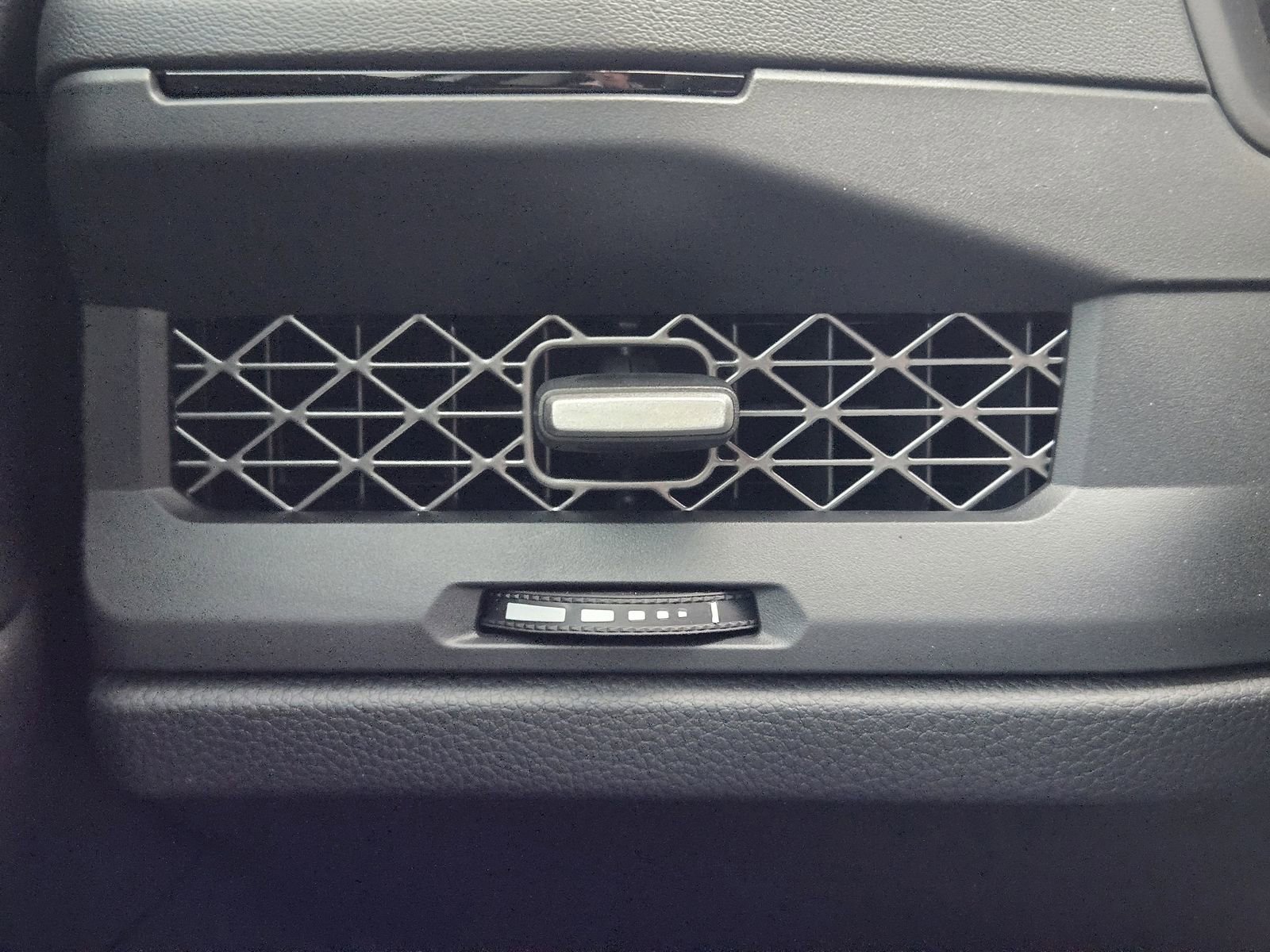 New 2025 Honda Accord SE image 24