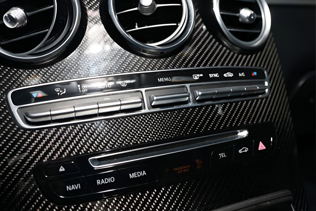 Used 2018 Mercedes-Benz GLC 63 AMG 4MATIC image 33