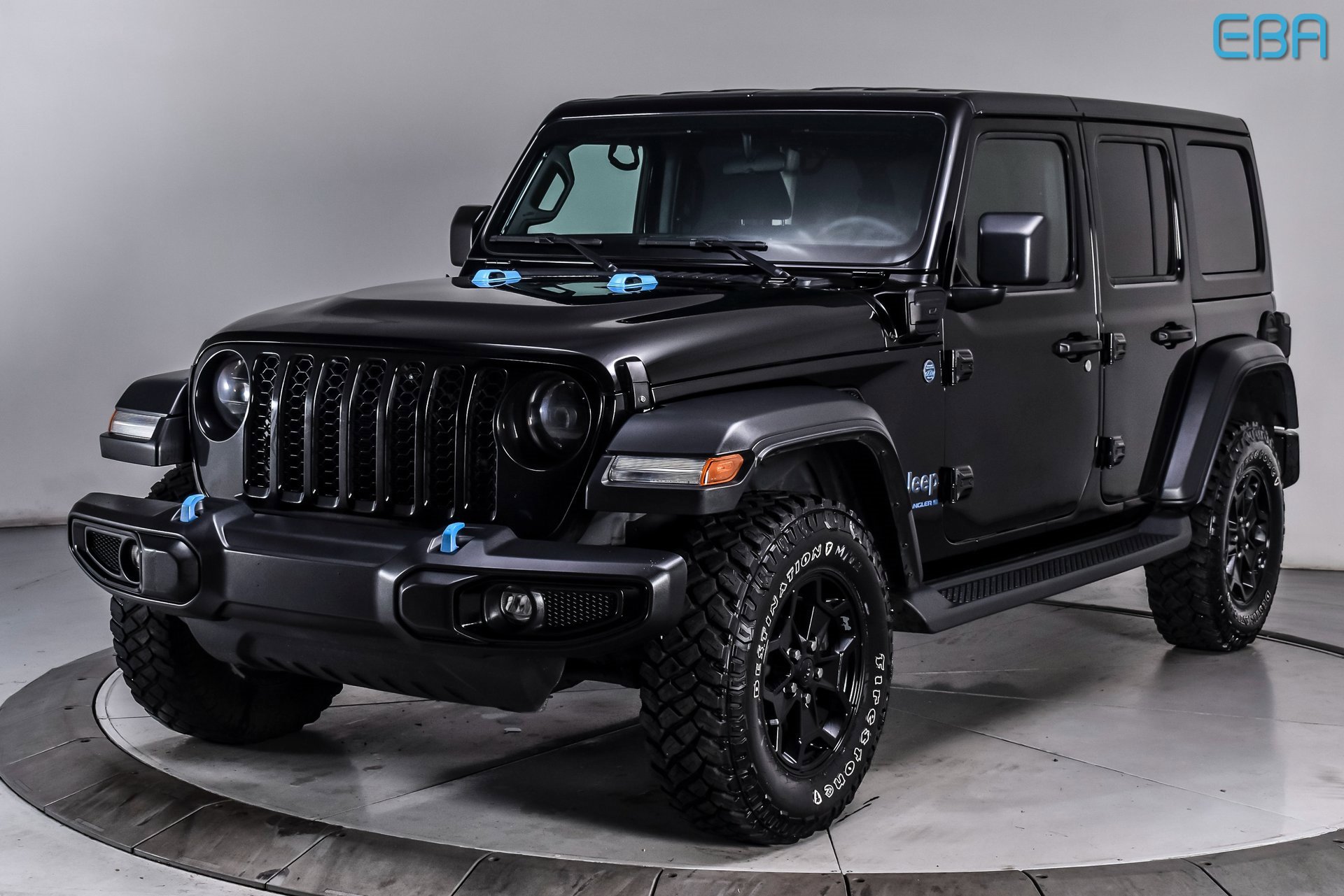 Used 2023 Jeep Wrangler Unlimited w/ Convenience Group image 2
