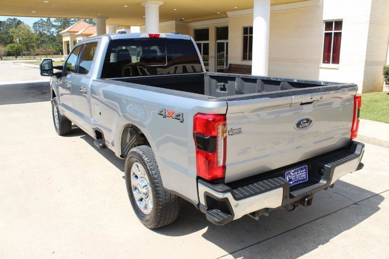 Used 2023 Ford F250 Lariat w/ Chrome Package image 12
