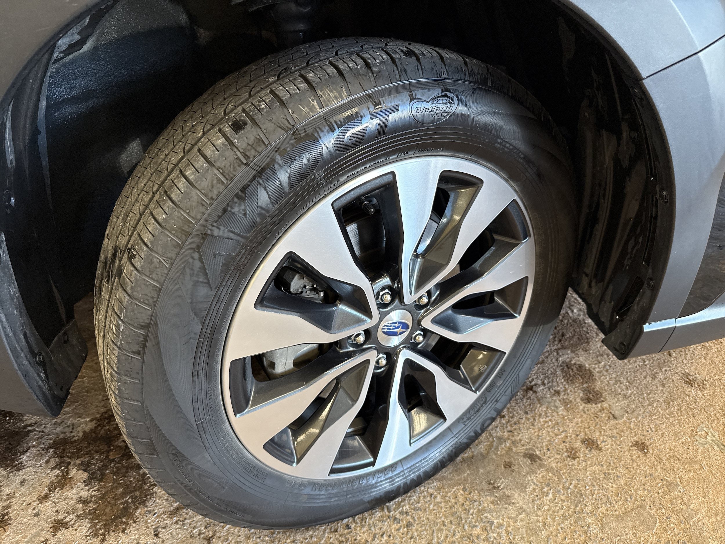 Used 2025 Subaru Outback Limited AWD/4WD image 12