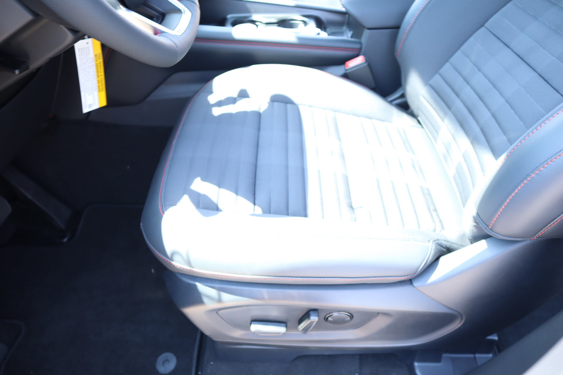 New 2026 Ford Explorer ST-Line w/ ST-Line Street Pack AWD/4WD image 13