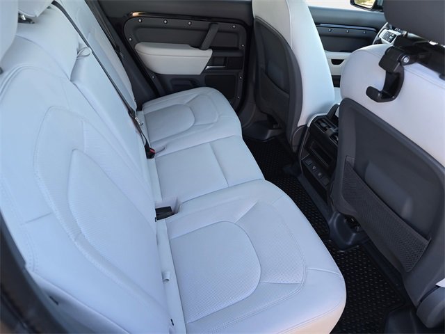 Used 2025 Land Rover Defender 110 S image 11