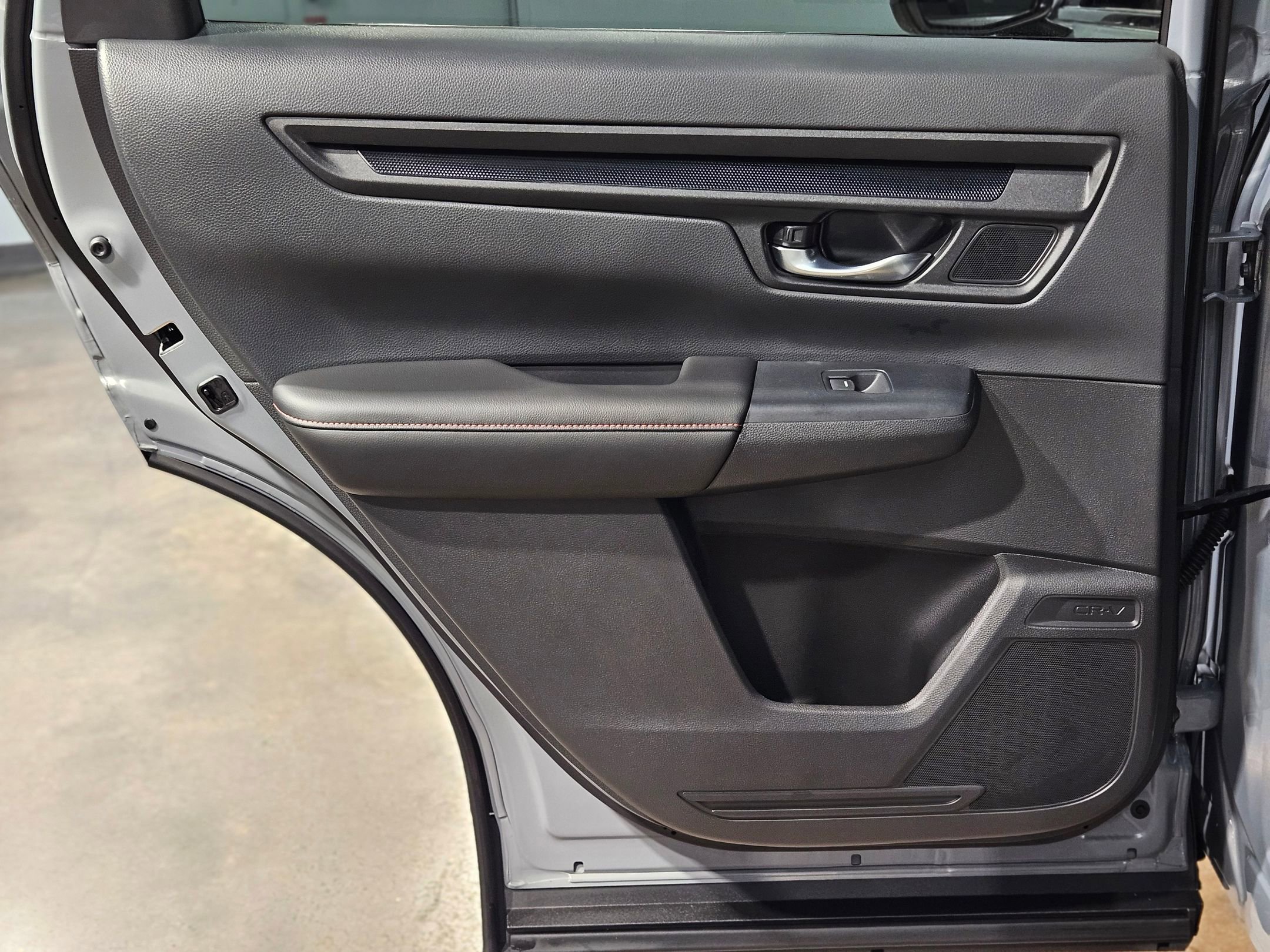 Used 2025 Honda CR-V Sport-L image 35