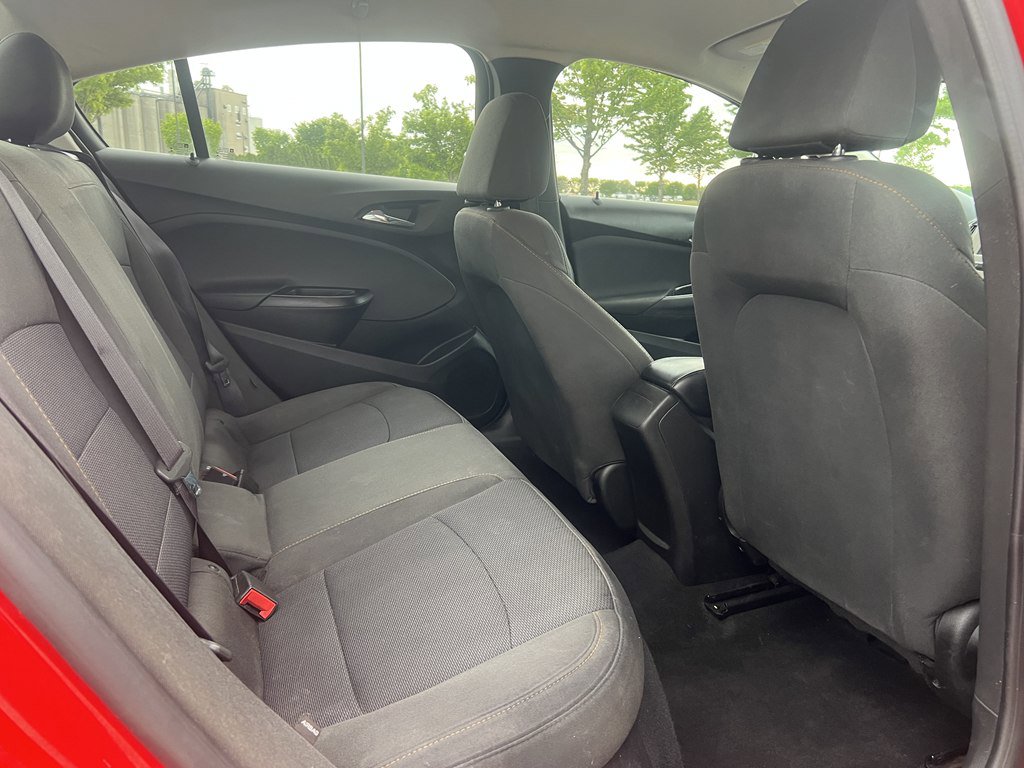 Used 2016 Chevrolet Cruze LS FWD image 13